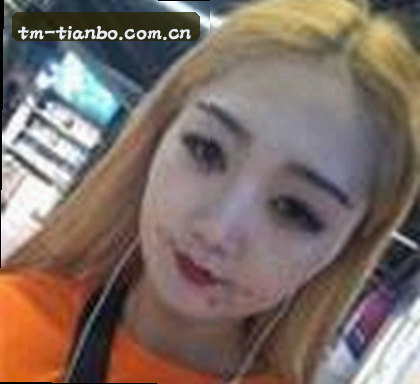 李薇